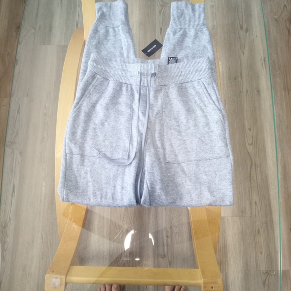 RW&CO. Heather Gray Knit Joggers - Picture 1 of 5
